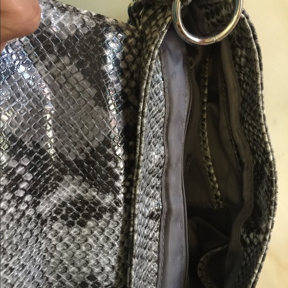 Nicole Miller snake skin black grey purse - Picture 8 of 8